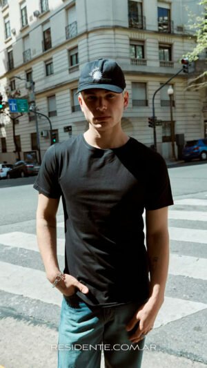 Remera Wolf - Negra - - Image 3