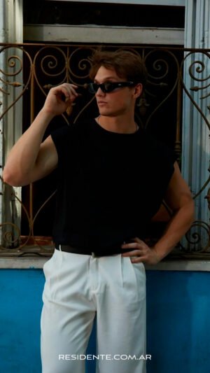 Musculosa Over Logan - Negro- - Image 3